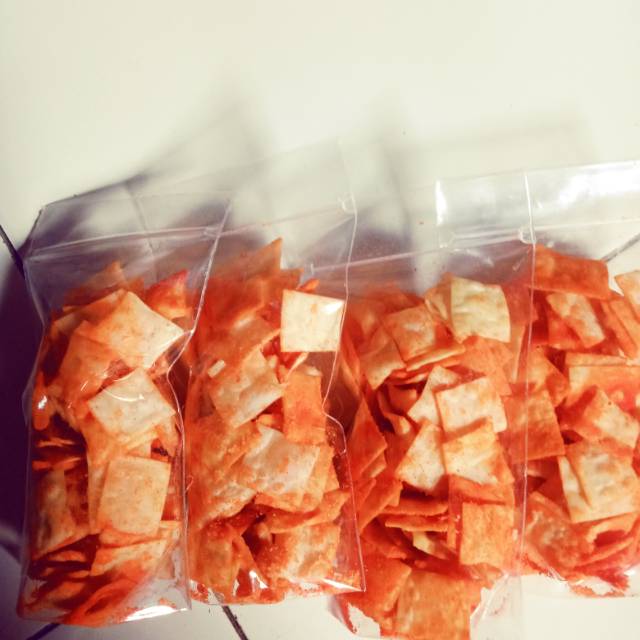 

Kripik pangsit balado