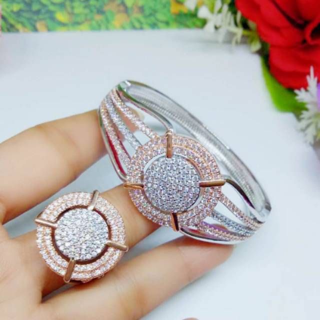 Gelang dan set cincin kombinasi 001