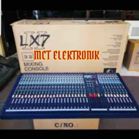 MIXER AUDIO SOUNDCRAFT LX7ii 32 CHANNEL LX7II 32CH