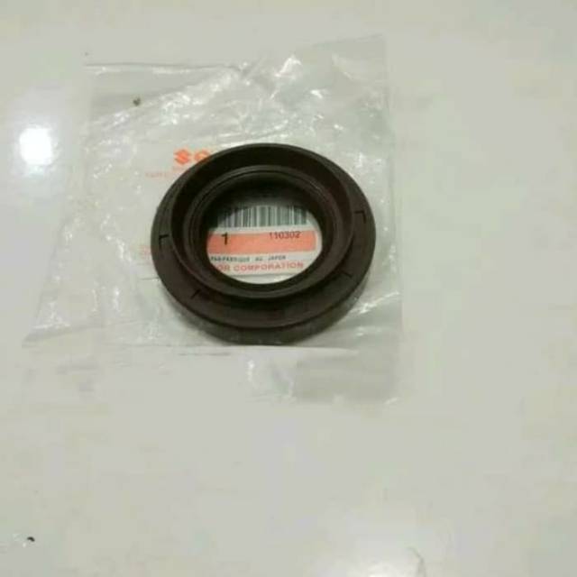 Oil seal sil gardan belakang suzuki jimny katana.
