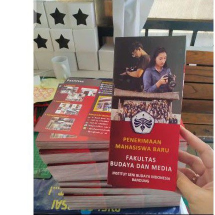 

CETAK BROSUR FULL COLOUR