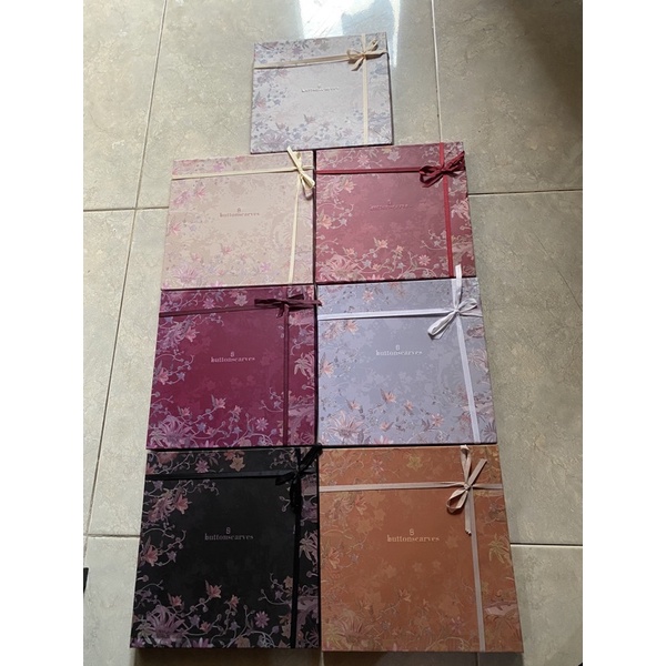 Dubai Series Buttonscarves
