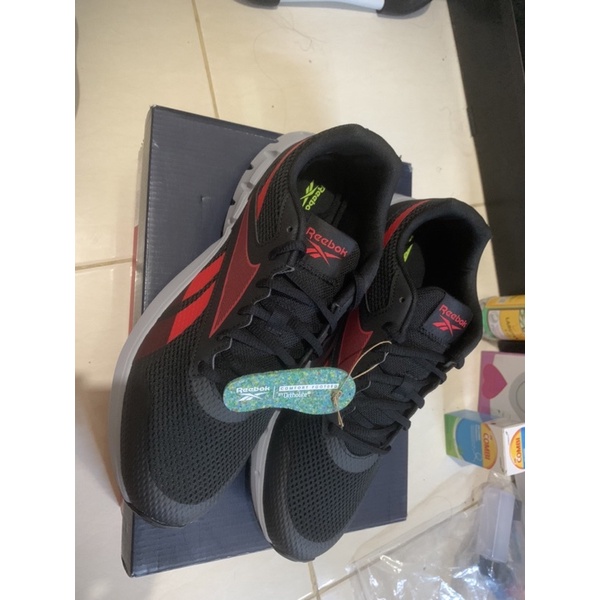 sepatu reebok ztaur running mens black size 43 (100% kondisi baru dan original)