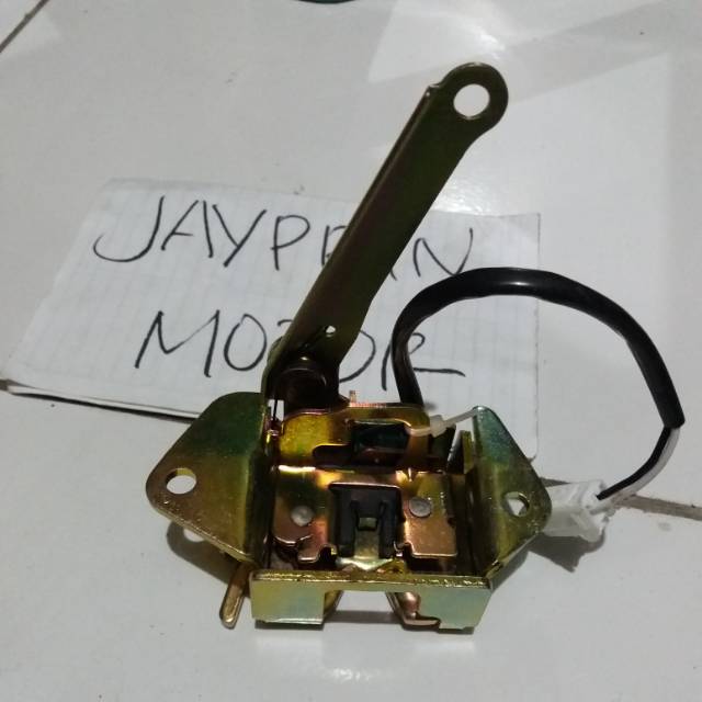 DOOR LOCK BAGASI AVANZA XENIA