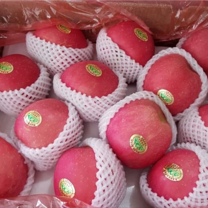 

Apel fuji Whangsan 1kg garing manis banyak air