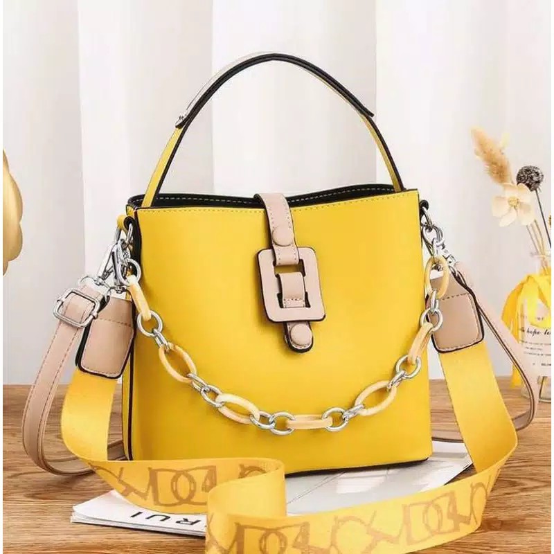 201041 Handbag Cewek Tas Selempang Wanita Import Slingbag Cewe Impor (1 KG MUAT 2) LT1315 GT1711 BQ3082 CR7398  EL5074 JTF6001