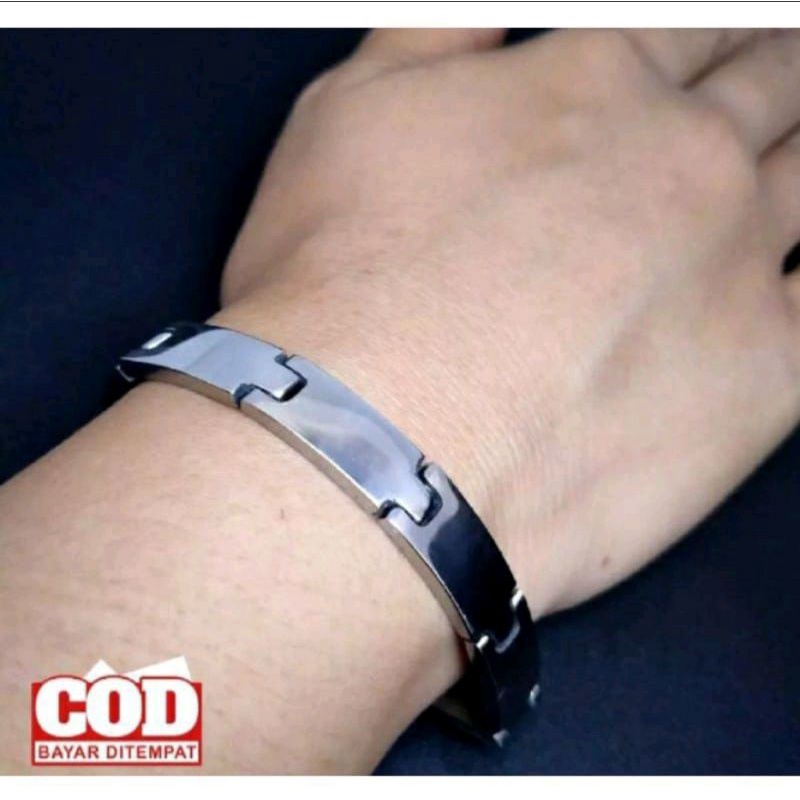 GELANG TITANIUM PRIA MODEL RANTAI KOTAK
