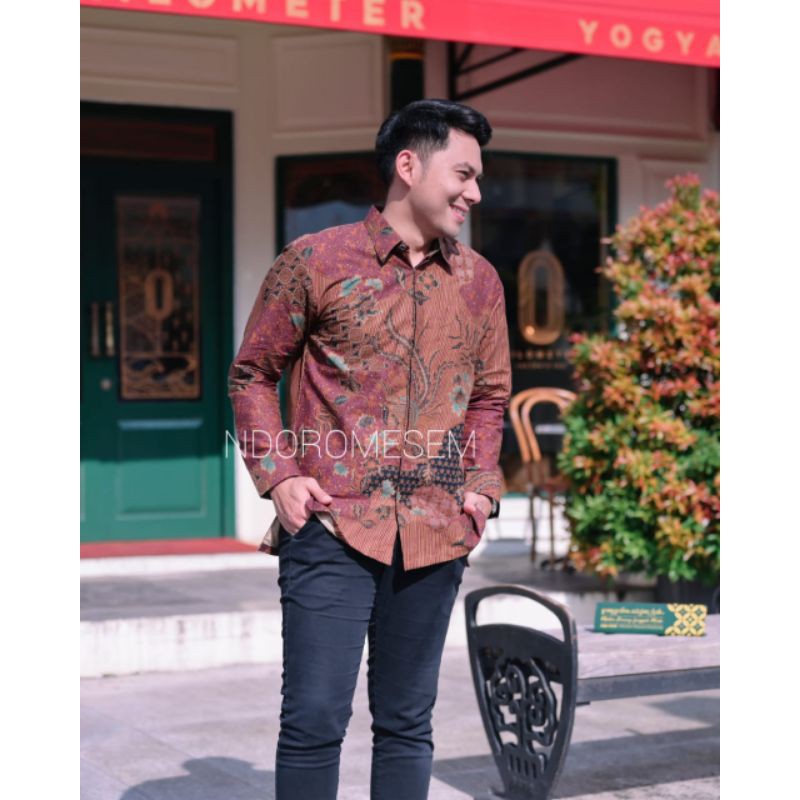 Suplier Kemeja Batik Ndoromesem Bahan Katun Baturaden Reguler Fit Ao12 06BWgZEFbXeY5l