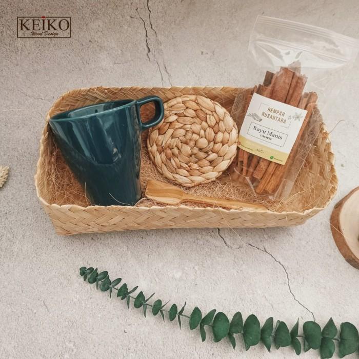

Hampers | Mire Hampers