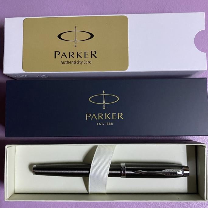 

BOLEH DROPSHIP Pulpen Parker IM New Dark Expresso CT Roller Ball ( Klip Silver )