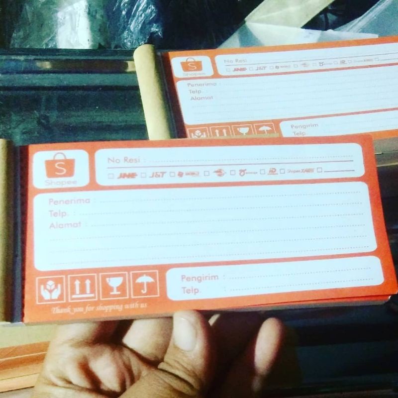 

Buku Penulisan Alamat Shopee 15x6,7 cm 100 hlm