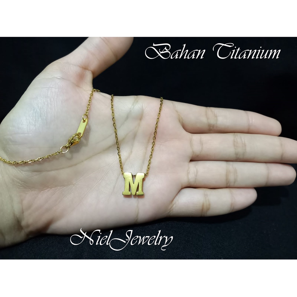 Kalung Huruf M Gold Titanium Lapis Emas 24K Replika Perhiasan Import Premium