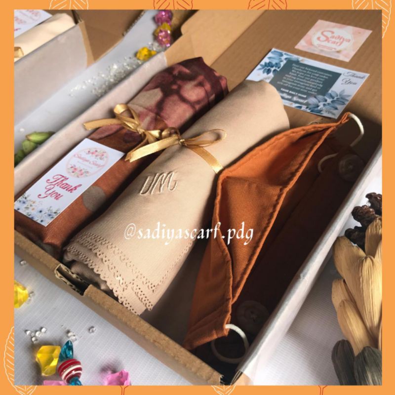 Hampers Hijab / Gift Box Hijab