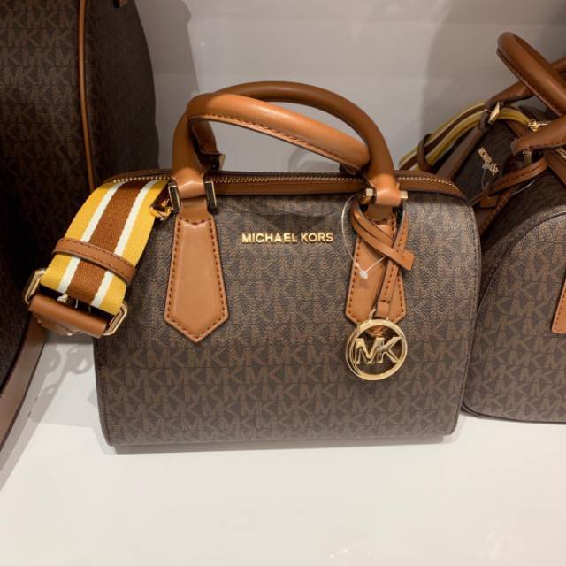 michael kors hayes small