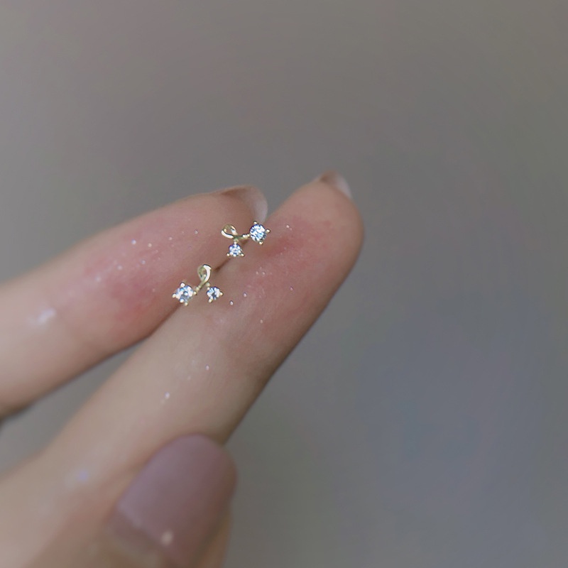 Anting Stud Zircon Berlian Imitasi Bentuk Salib Gaya Korea Untuk Wanita