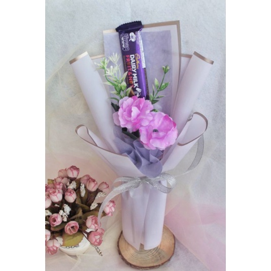 

EUSTOMABLOOMS - PETITE SNACK BOUQUET