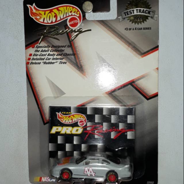 Hot Wheels Pro Racing Nascar Tampo 44 Silver Ban Karet