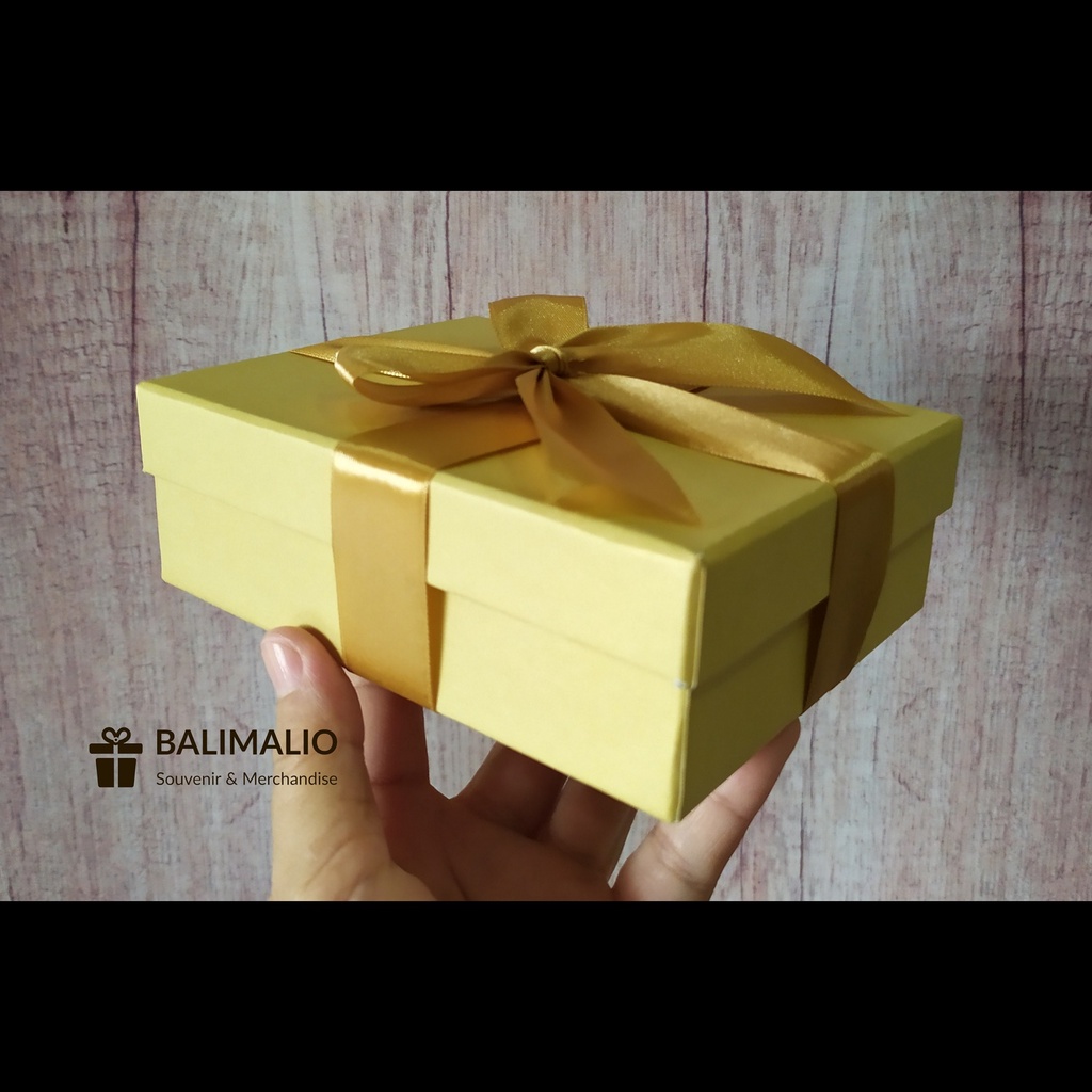 

BOX PITA 15x12cm Tinggi 5cm / Box Hampers