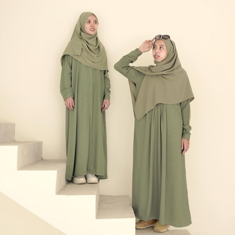 Gamis Ayumi Polos Sage & Dove Green Hijab Alila