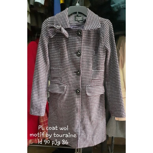 Coat wol ungu