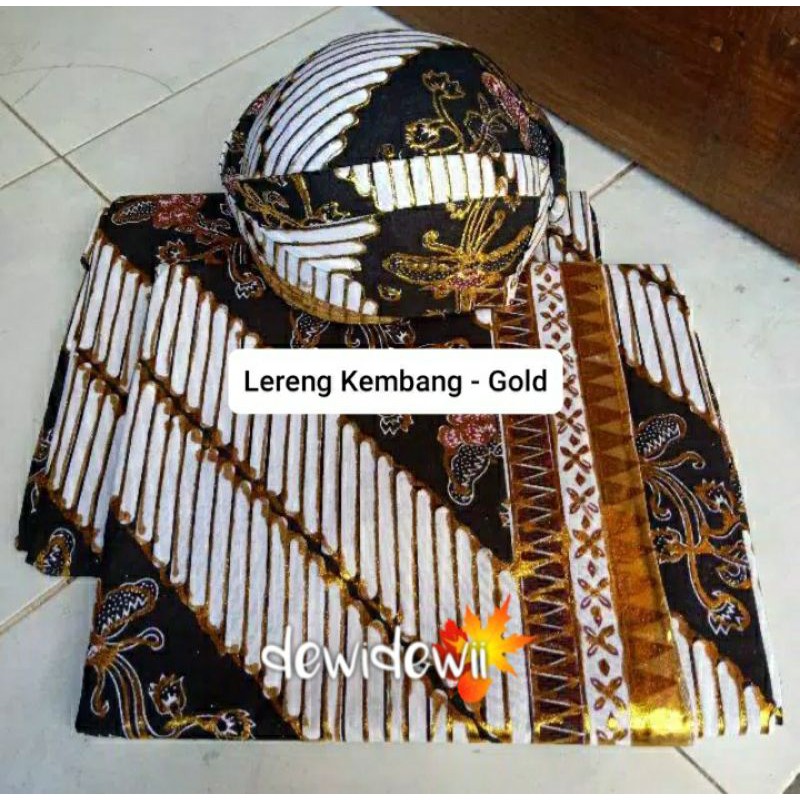 Sepasang Jarik Prodo + Blangkon, Motif Lereng Kembang