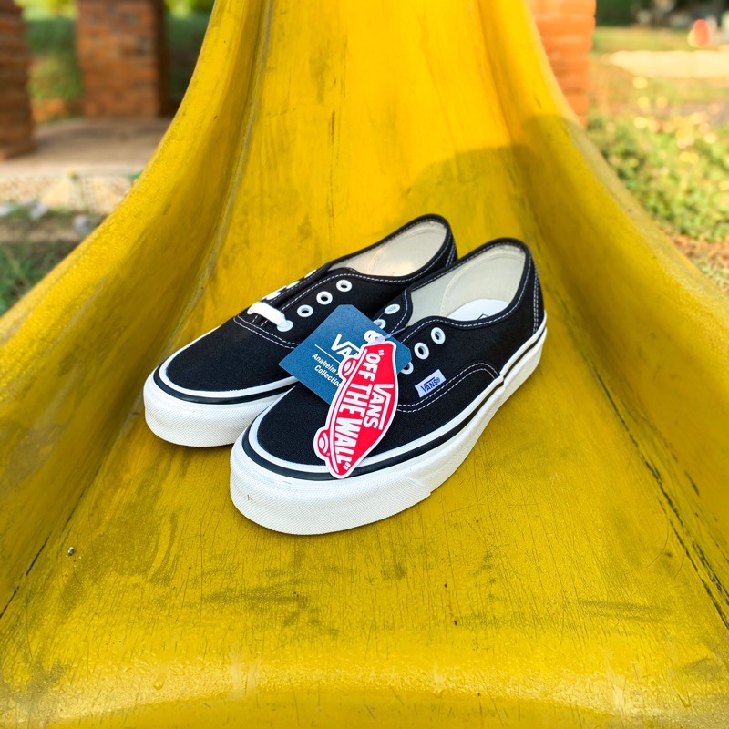 VANS Anaheim 44 Dx Authentic Black White