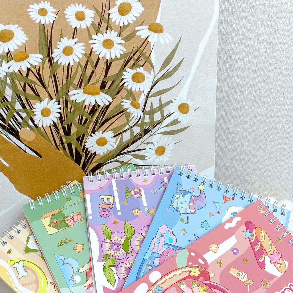 

Buku Spiral Stiker Sweet / 1 Pack isi 20 Lembar Buku Spiral Sticker Book Merek SENMU SEN MU YE DA Momo Stiker Set Transparan Waterproof Pastel Jurnal