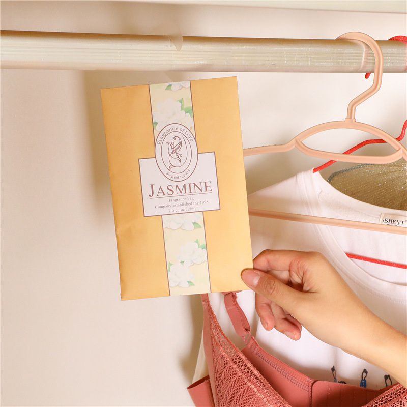 Pengharum Lemari Aromatherapy Pewangi Ruangan Gantung Pengharum Sachet