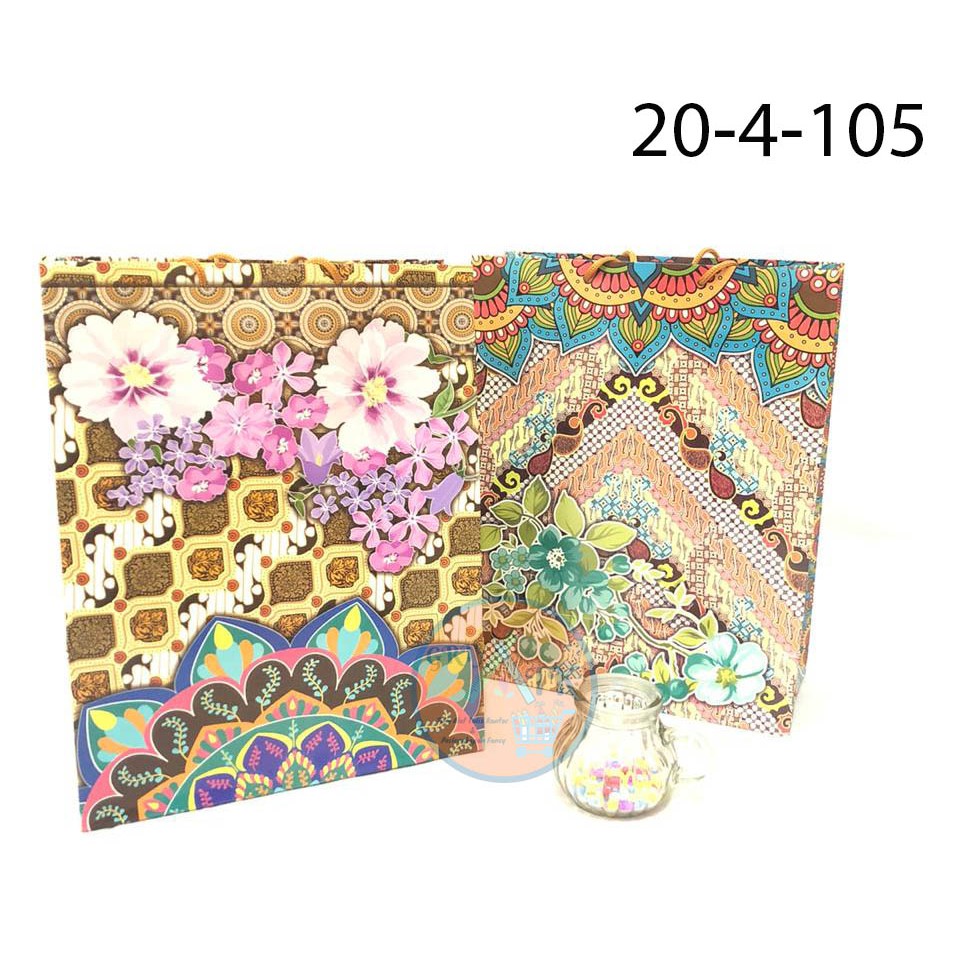 

Tas Kertas Paper Bag Motif Batik Besar Arwana