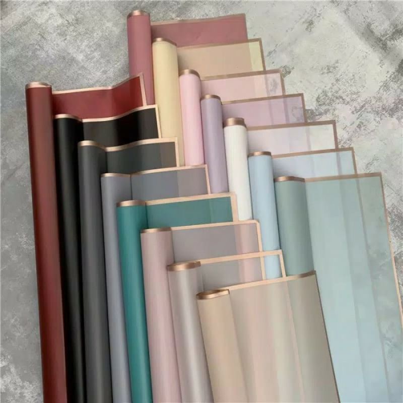 

(ECER) FLOWER WRAPPING GOLD LINE TRANSPARENT CELLOPHANE KERTAS BUKET - CHARCOAL