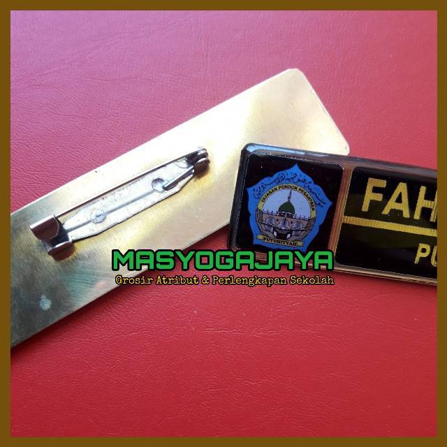 Name Tag Kuningan Peniti Resin Custom Murah - Atribut Sekolah