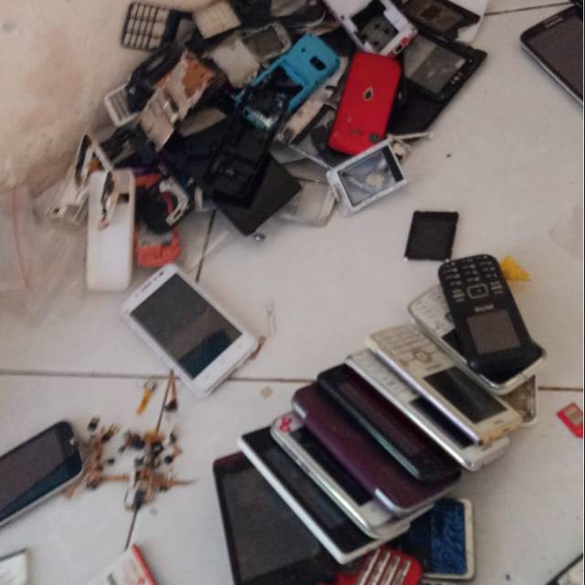 Handphone gamblingan /hp rosok