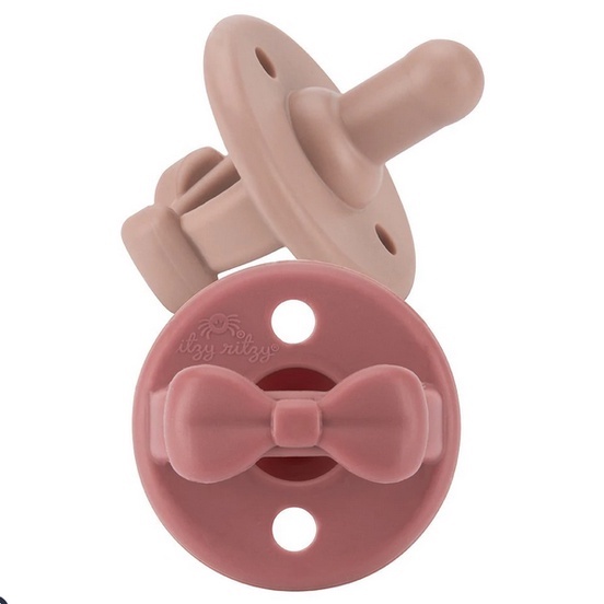 Itzy Ritzy Sweetie Soother (Package of Two) - Set of 2 Gigitan Gigi Anak Bayi Soothing Teething Toy-Clay Rosewood