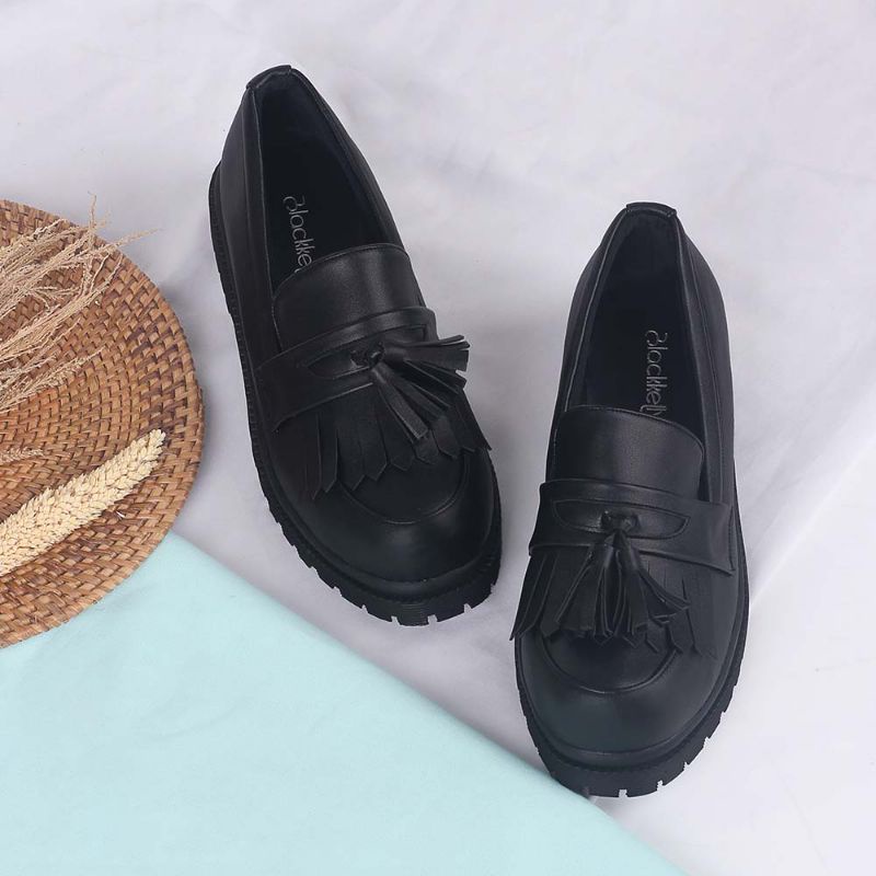 Sepatu Sneaker FLAT Balet Wanita Hitam Terbaru | Style Model Slip On | Sepatu Kerja Kantor Kasual Halus Kulit Kuat | Sepatu Cantik Kekinian Murah Promo COD | Sepatu Branded Lokal | Sepatu Penny Loafers Pantofel