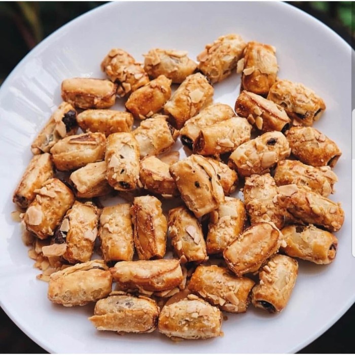 

KERING-KUE- CHOCOLATE TUBES KUE KERING MISOL NETTO 100 GRAM KEMASAN PLASTIK -KUE-KERING.