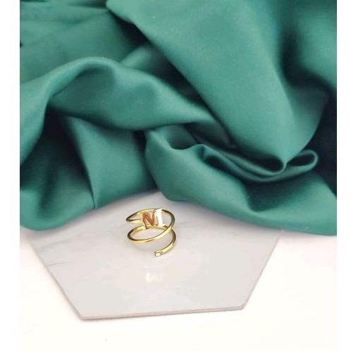 Cincin Inisial nama model lilit spiral titanium lapis emas