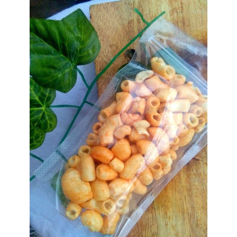 

KERUPUK MAKRONI