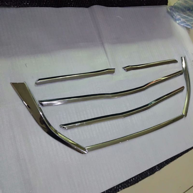 List lis grille GRILL TEMPEL depan bumper TOYOTA GRAND INNOVA INOVA 2012 2013 2014 2015 BARONG CHROME CROME CARBON