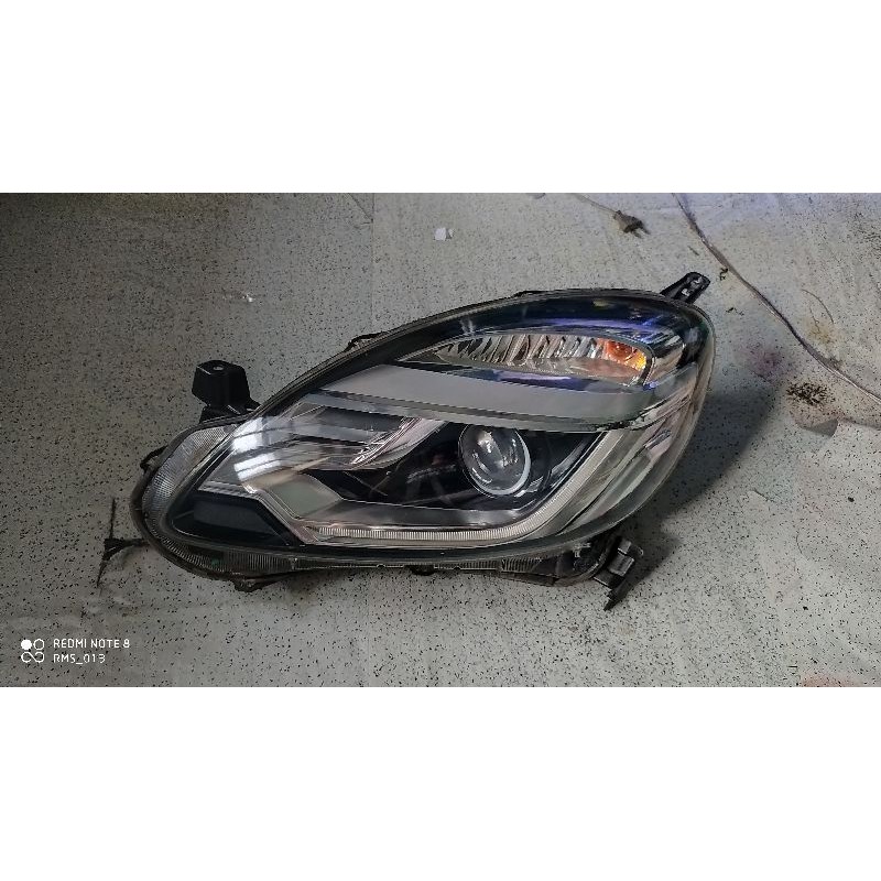 Headlamp Headlight Honda Mobilio Brio RS 2014