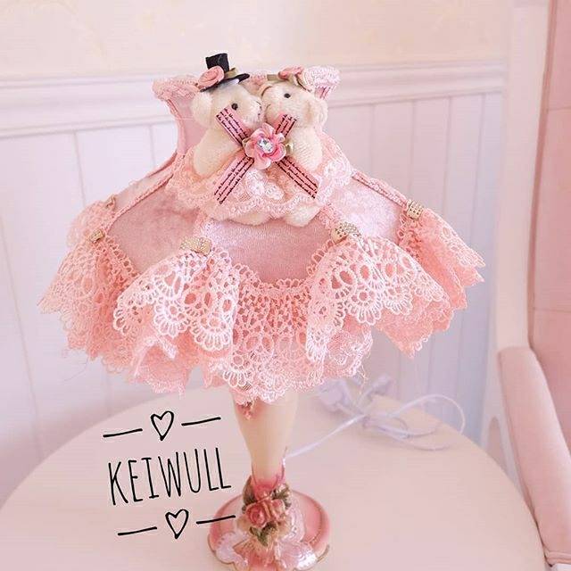 Lampu shabby pink