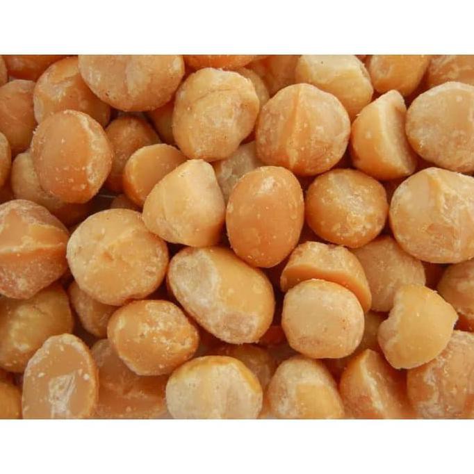 

Kacang Macadamia Panggang / Roasted Macadamia Lokal 150 Gr Titanium.Store1