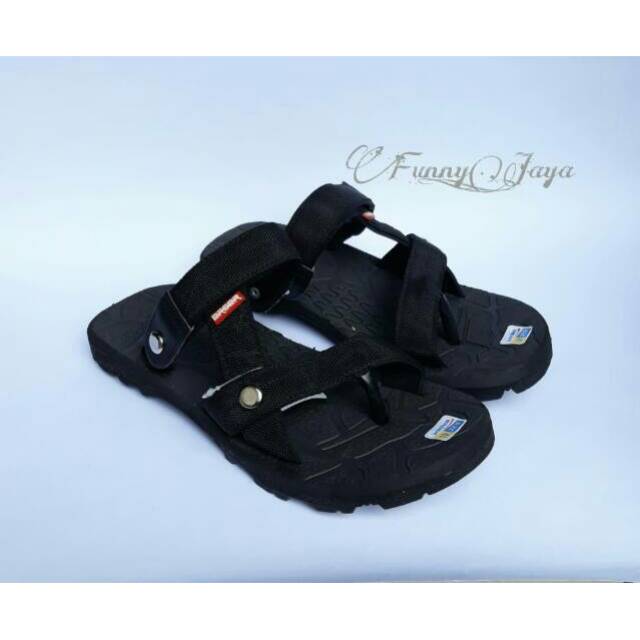 SENDAL / SANDAL GUNUNG ERGER SLOP CASUAL PRIA