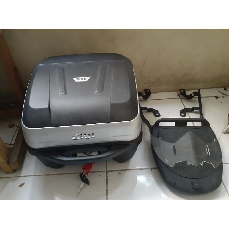 UNLIMITED BOX GIVI B32 SERIES (Second)