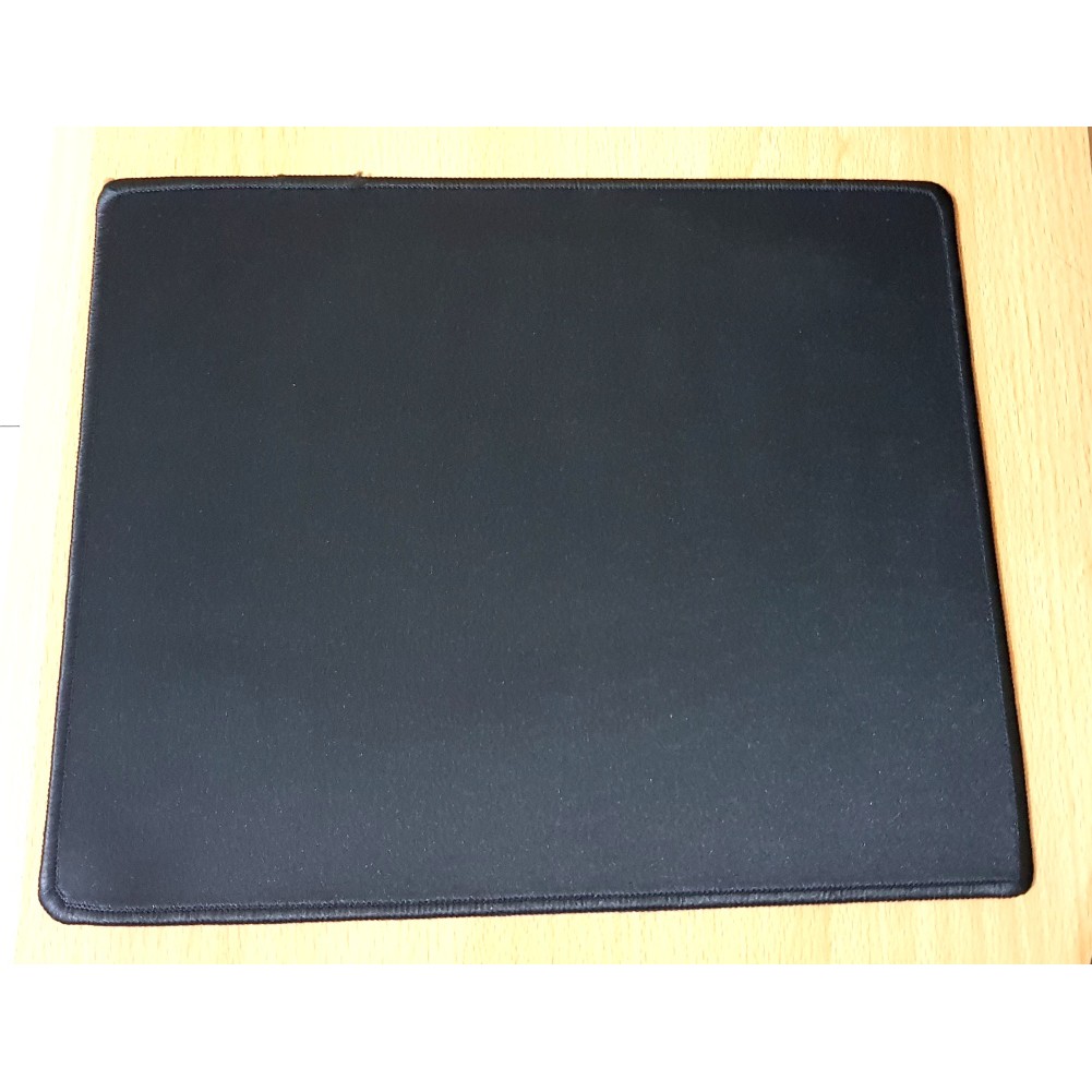 MOUSEPAD HITAM POLOS 29 X 25 JAHIT PINGGIR / MOUSE PAD BLACK