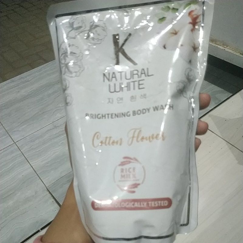 sabun mandi K-NATURAL WHITE 450ml