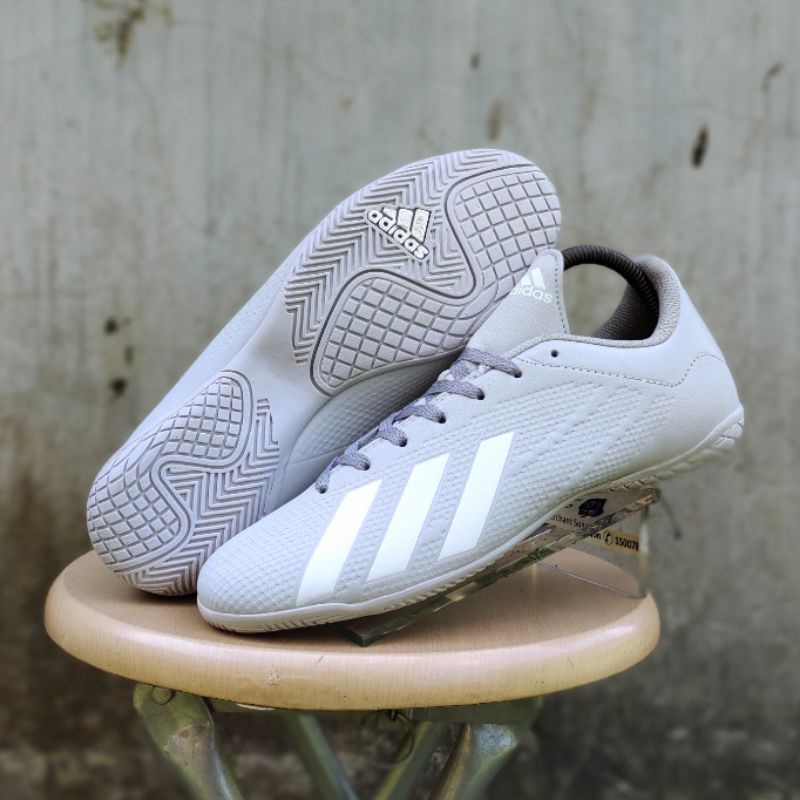 SEPATU FUTSAL ADIDAS X 18 GRIDE ORI / SEPATU FUTSAL ADIDAS X 18 TECHFIT FREE KAOS KAKI