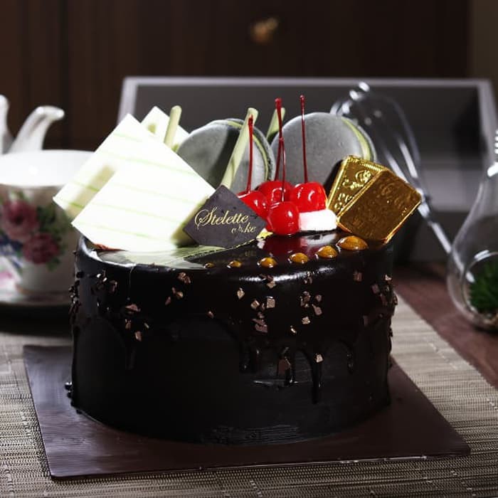 

Chocolate Cake / Kue Ulang Tahun / Diameter 16 cm MURAH DAN ENAK