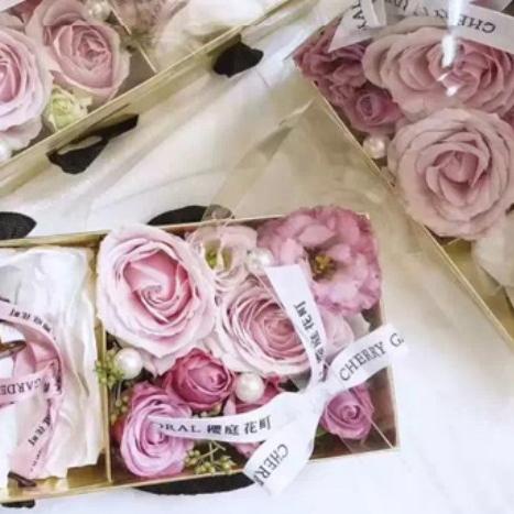 

✺ Flower box kotak bunga-Box Square/ Kotak Hampers kado natal / Realfood / valentine / Lebaran ➼