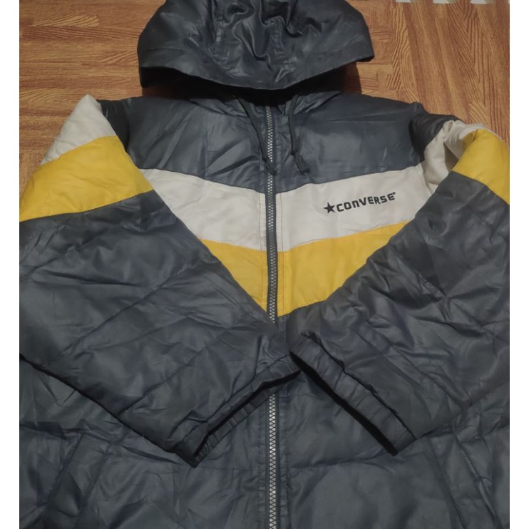 Jacket Parasut Convers Lengan 3/4 Second Like New 