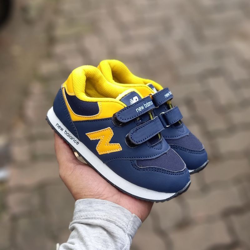 Sepatu sneaker murah anak anak unisex import quality